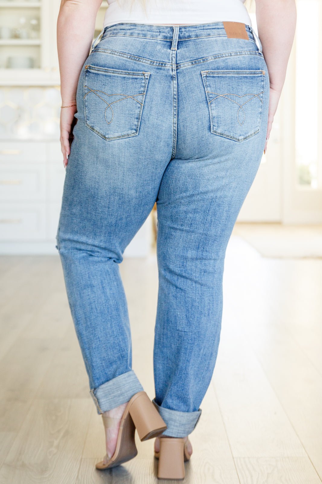 Elodie Mid Rise Distressed Boyfriend Jeans - Driftwood Boutique