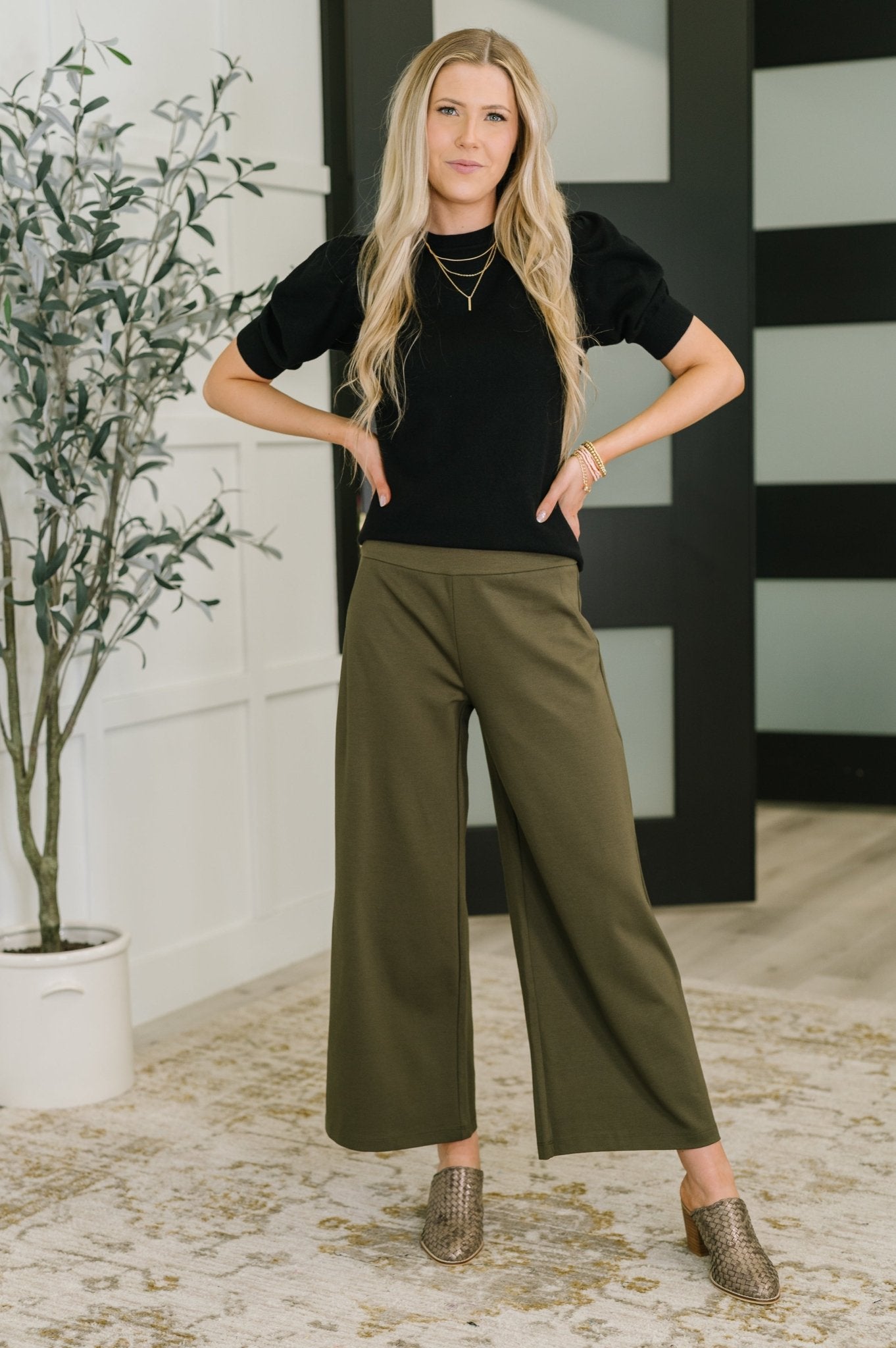 Casually Classy Puff Sleeve Blouse in Black - Driftwood Boutique