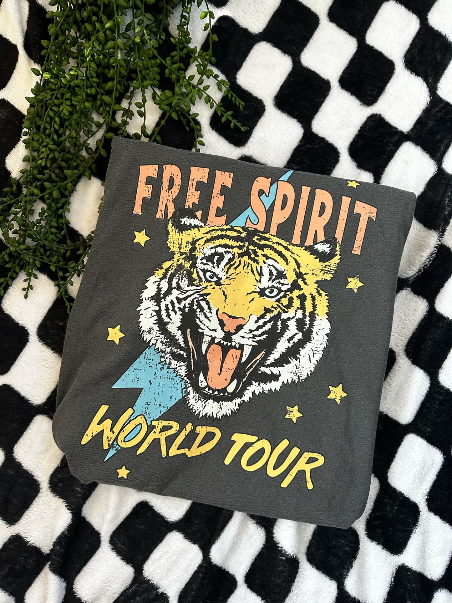 Free Spirit World Tour Graphic Tee - Driftwood Boutique