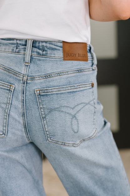 Heather Mid Rise Rigid Magic Straight - Driftwood Boutique