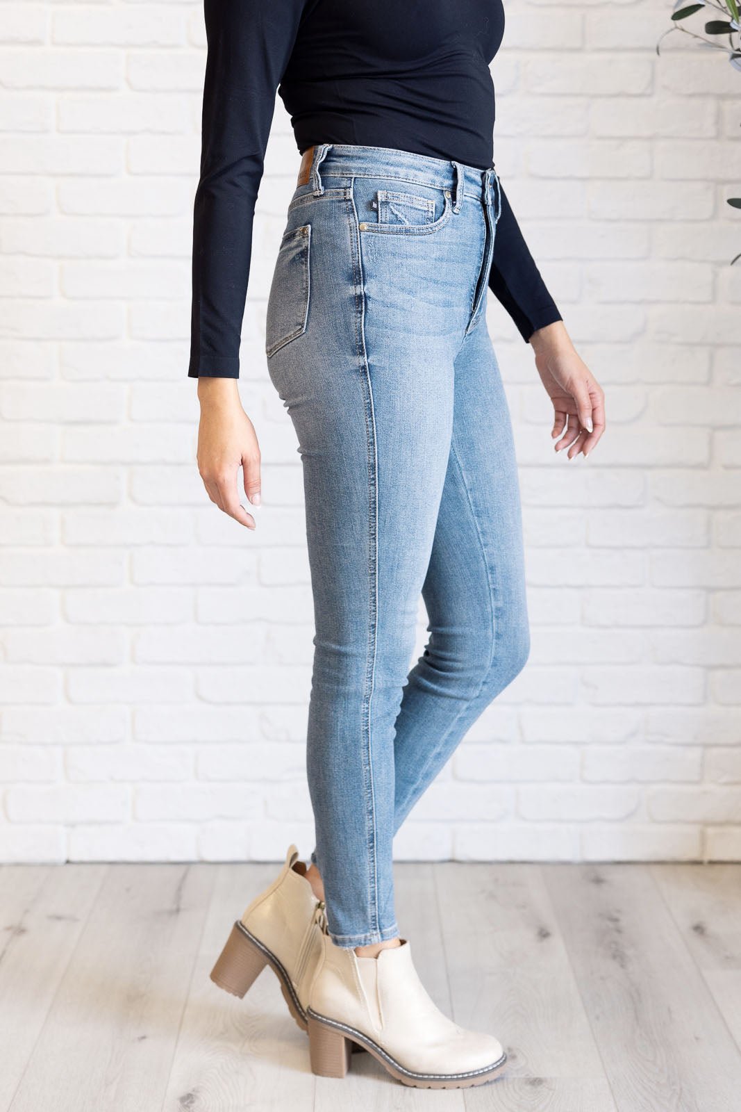 Justine High Rise Control Top Contrast Wash Skinny Jeans - Driftwood Boutique