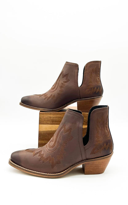 Kickin' Western Booties in Brown - Driftwood Boutique