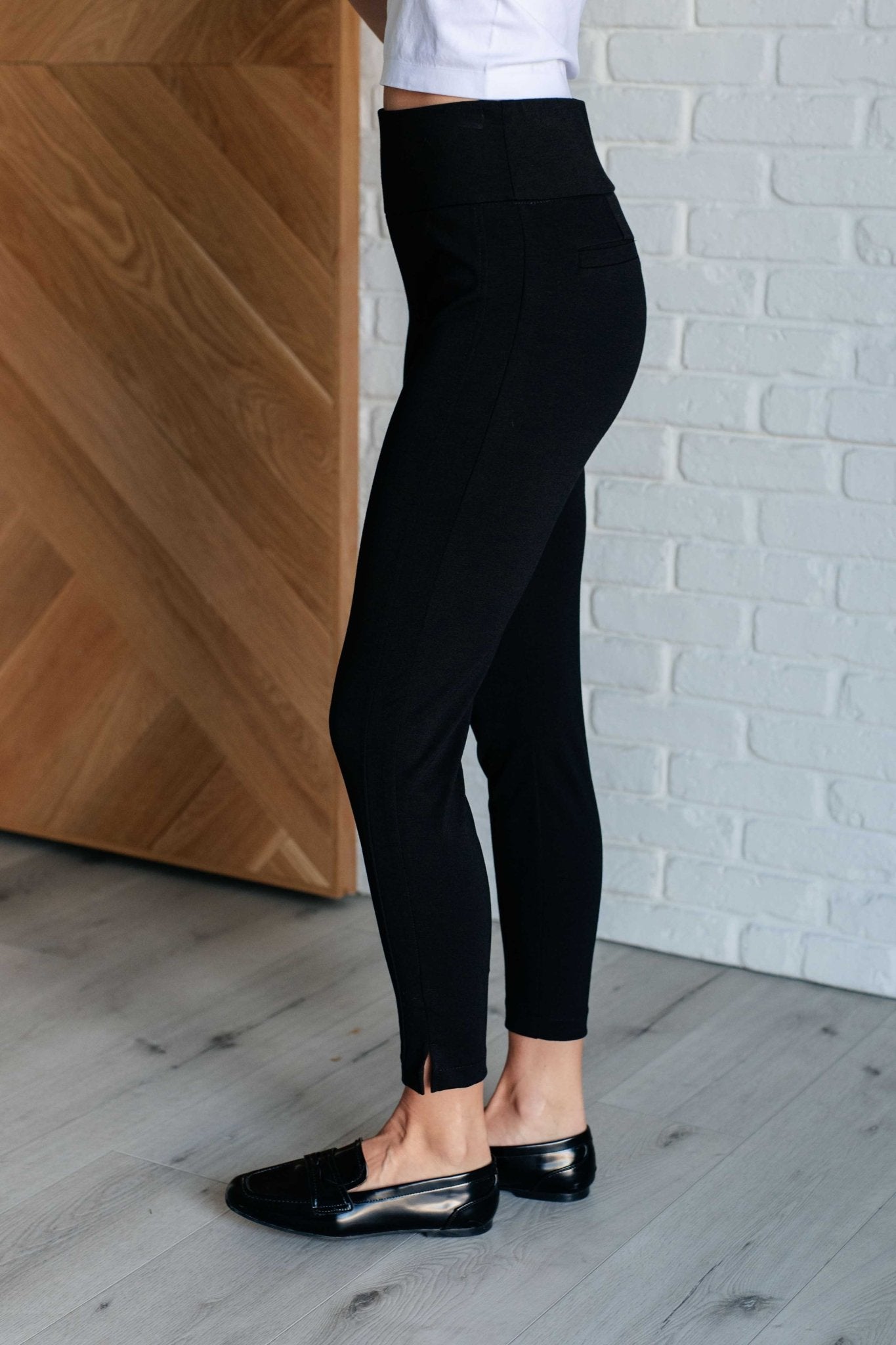 Magic Ankle Crop Skinny Pants in Black - Driftwood Boutique