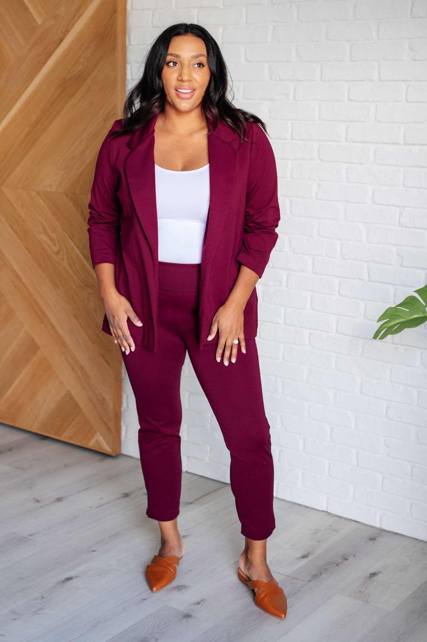 Magic Ankle Crop Skinny Pants in Wine - Driftwood Boutique