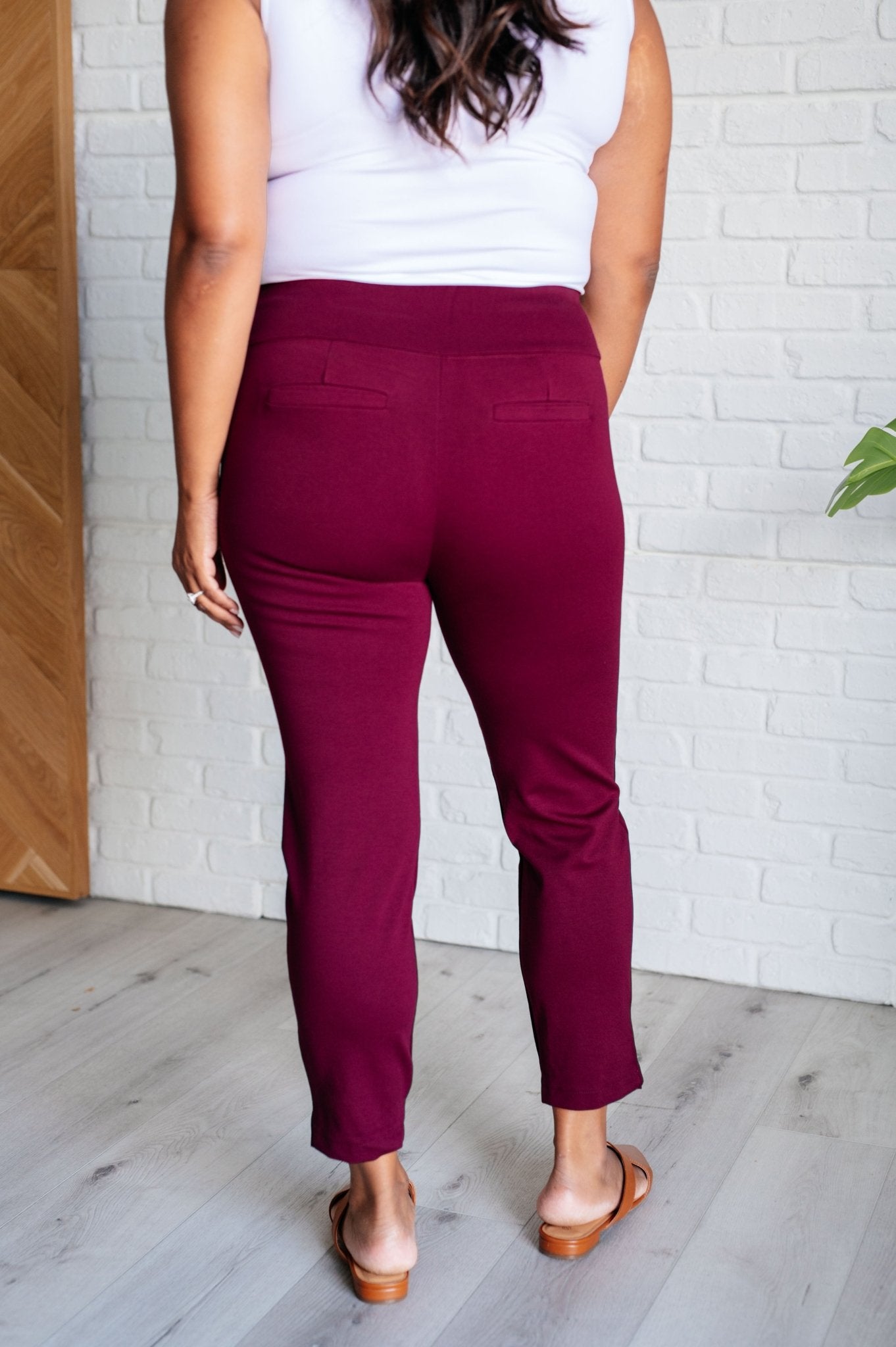Magic Ankle Crop Skinny Pants in Wine - Driftwood Boutique