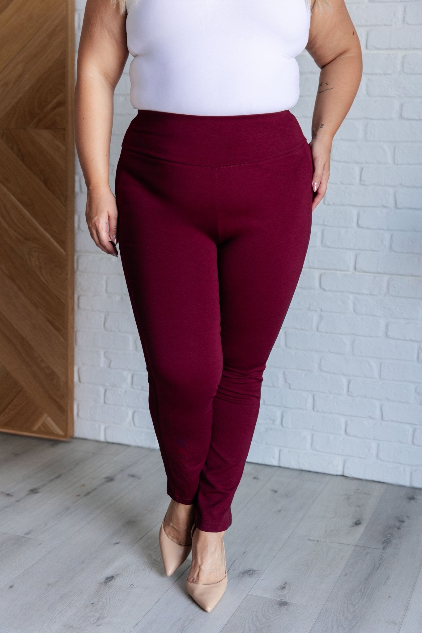Magic Skinny 28" Pants in Wine - Driftwood Boutique