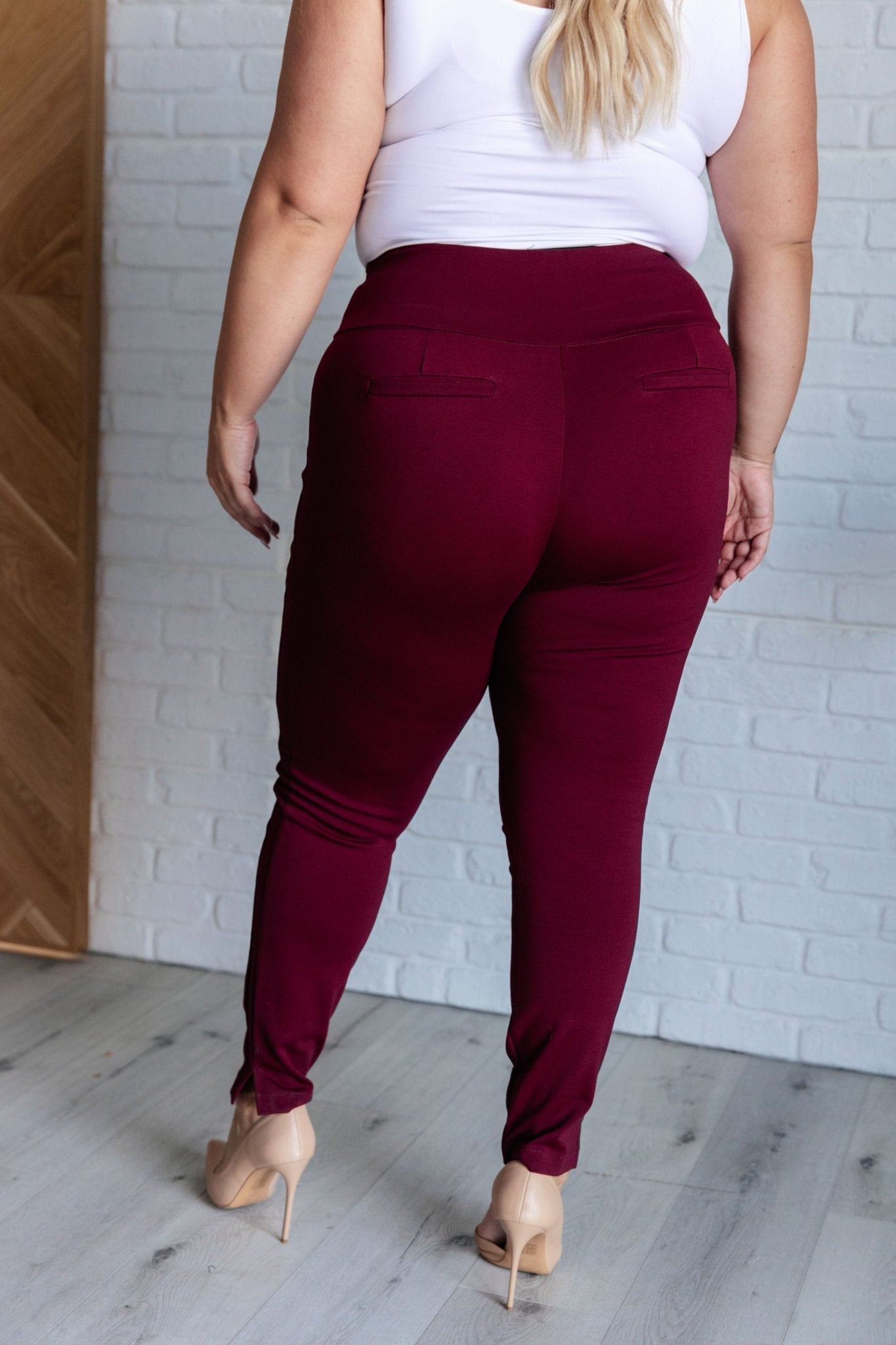 Magic Skinny 28" Pants in Wine - Driftwood Boutique