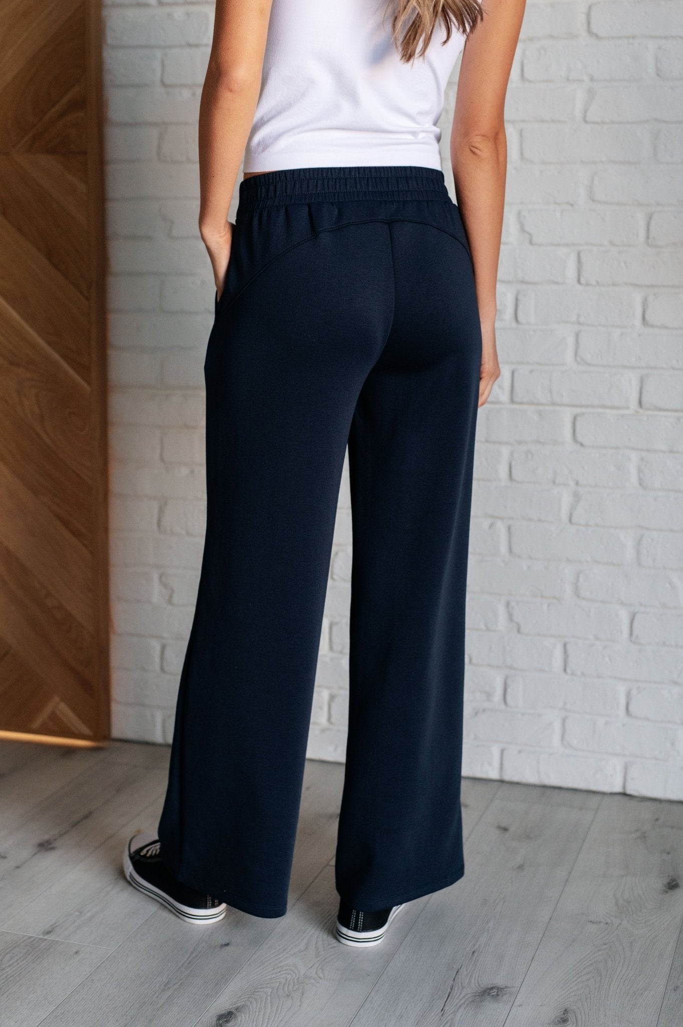 Resort Travel Wide Leg Crop Pant in Navy - Driftwood Boutique