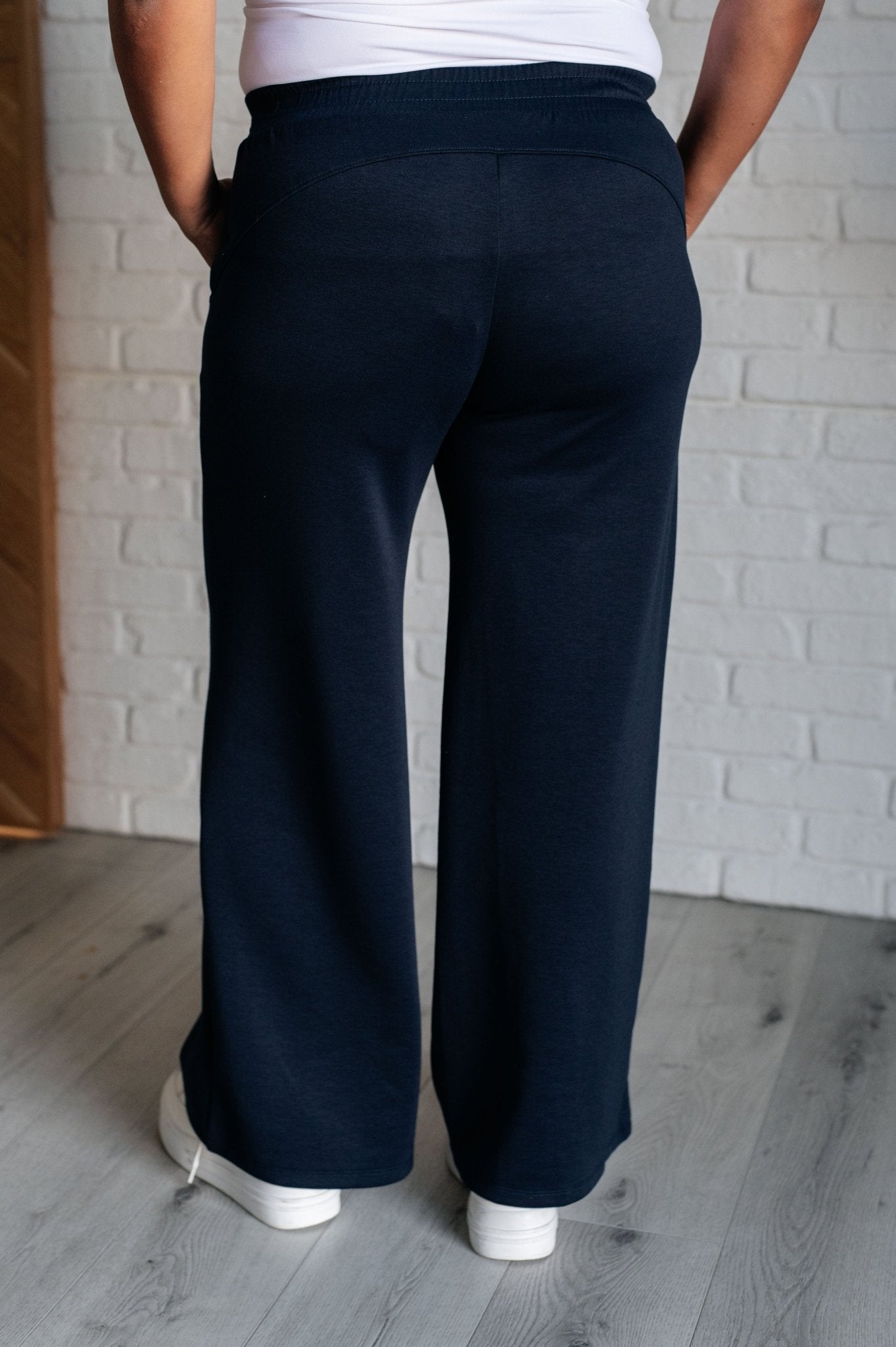 Resort Travel Wide Leg Crop Pant in Navy - Driftwood Boutique
