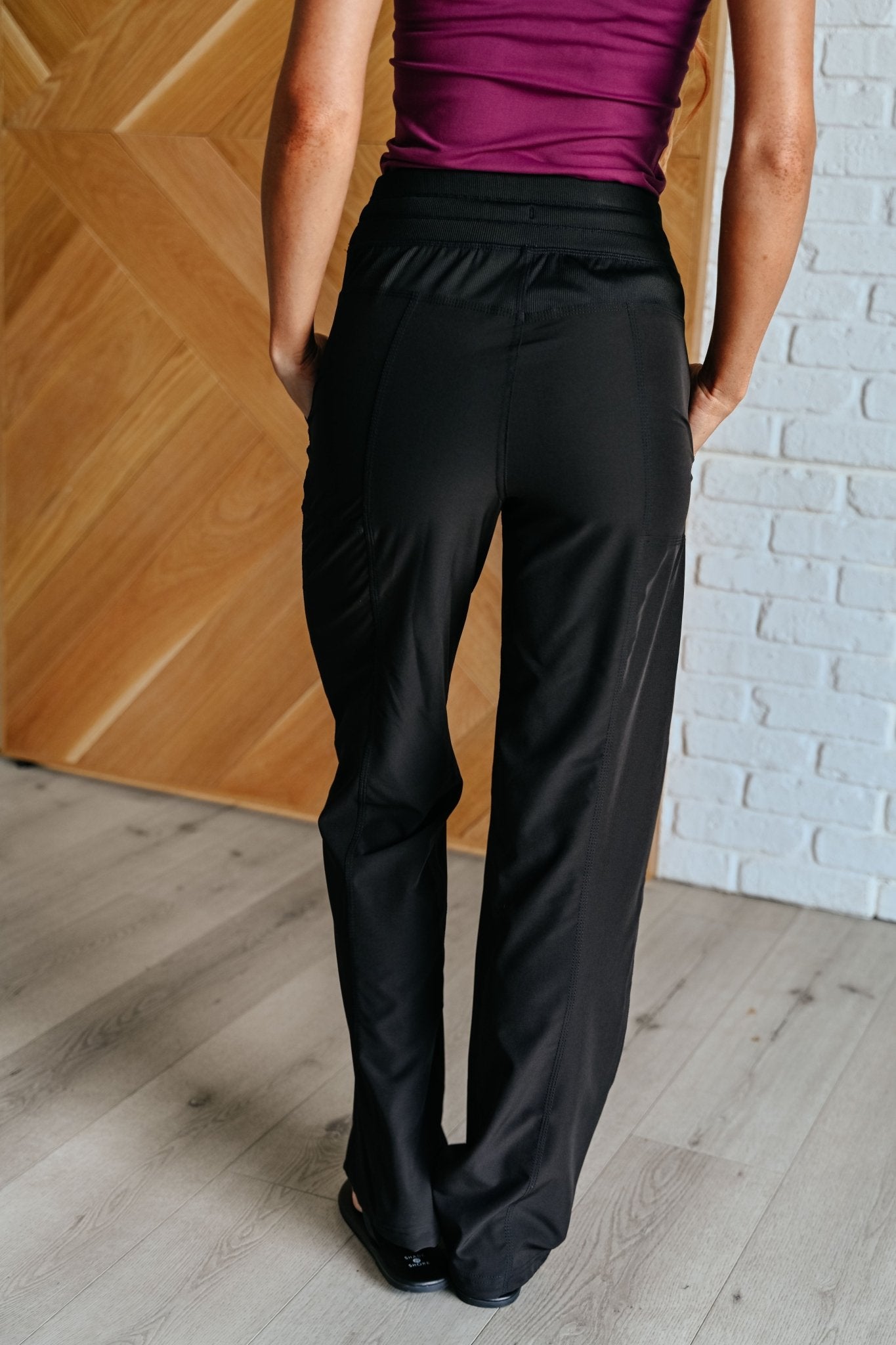 Runner's High Drawstring Joggers in Black - Driftwood Boutique