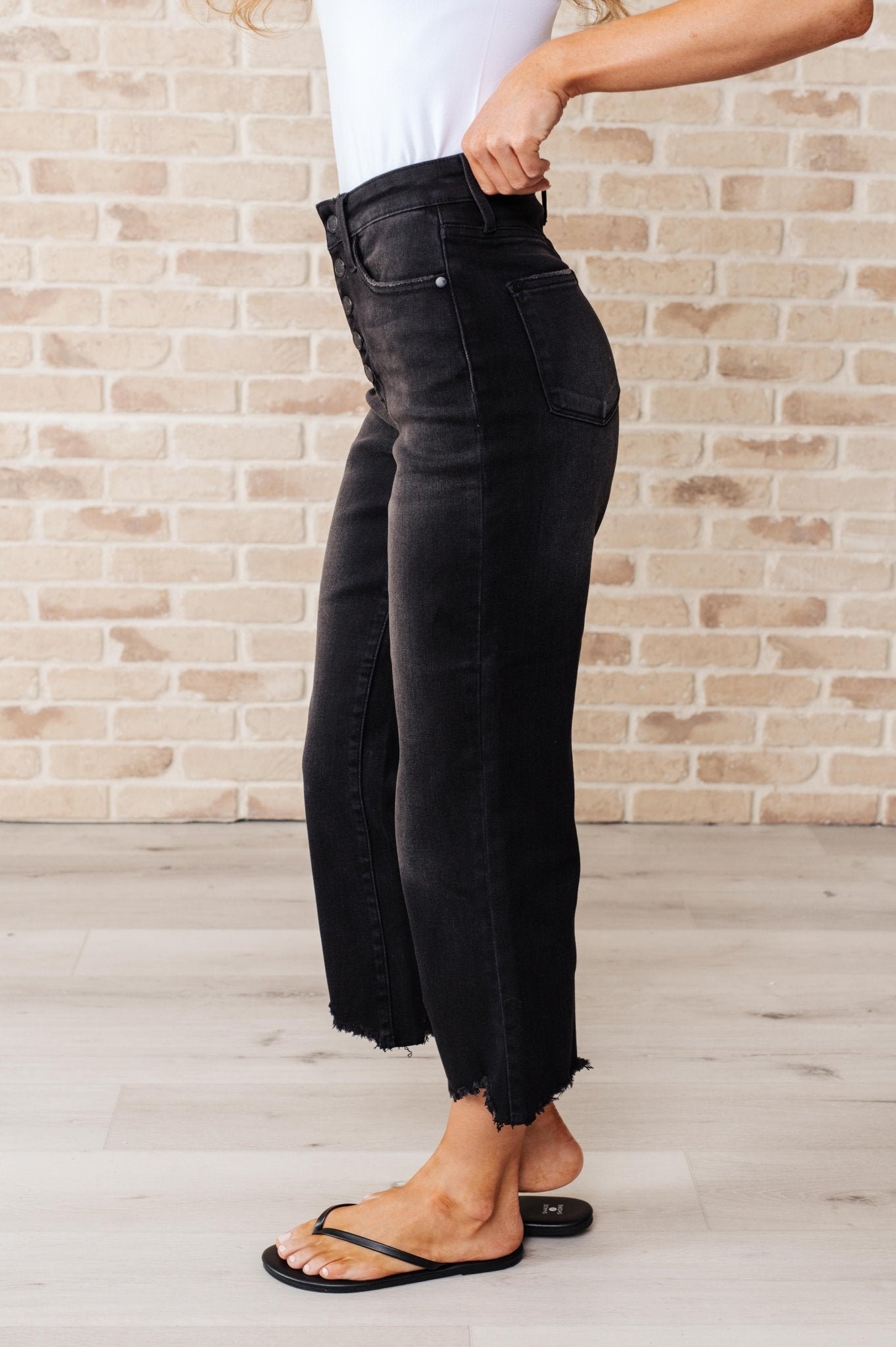 Ryan High Rise Button Fly Wide Leg Crop Jeans - Driftwood Boutique