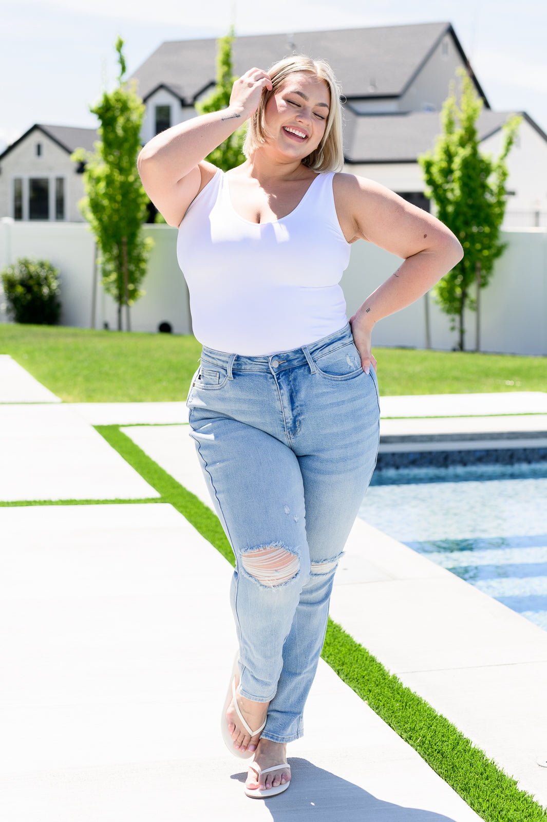 Sam Mid Rise Star Pocket Boyfriend Jeans - Driftwood Boutique