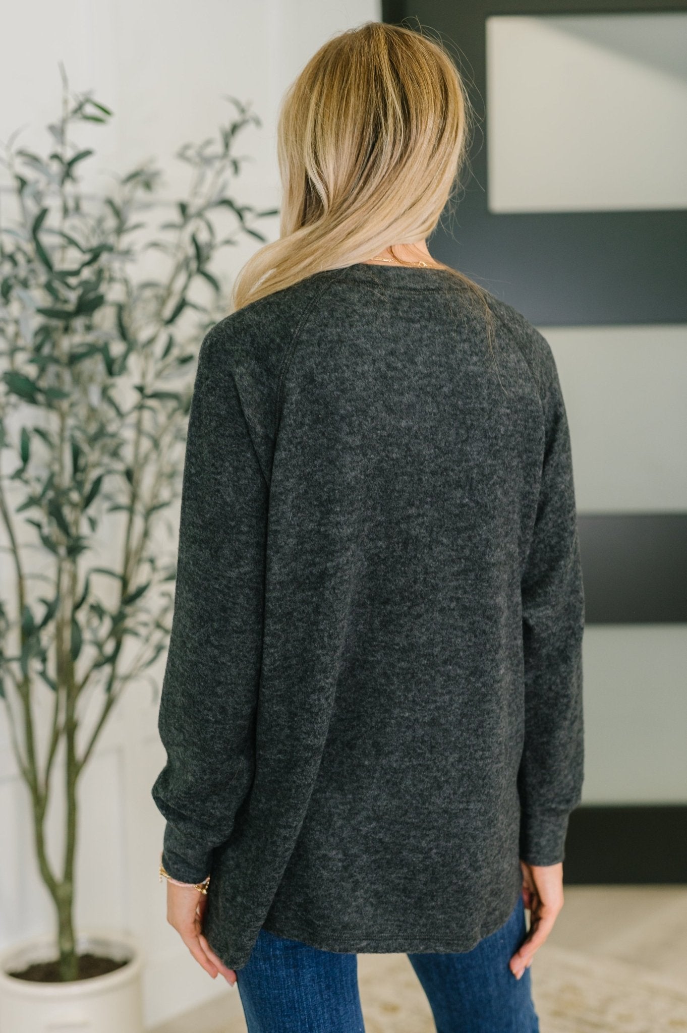 Urban Flux Scooped Hi - Low Long Pullover in Black - Driftwood Boutique