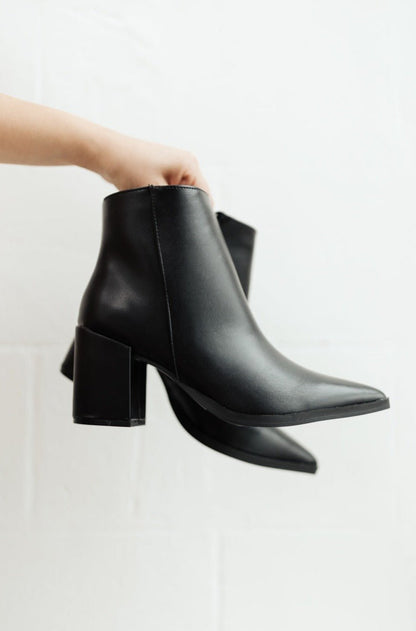 Amari Ankle Boots In Black - Driftwood Boutique