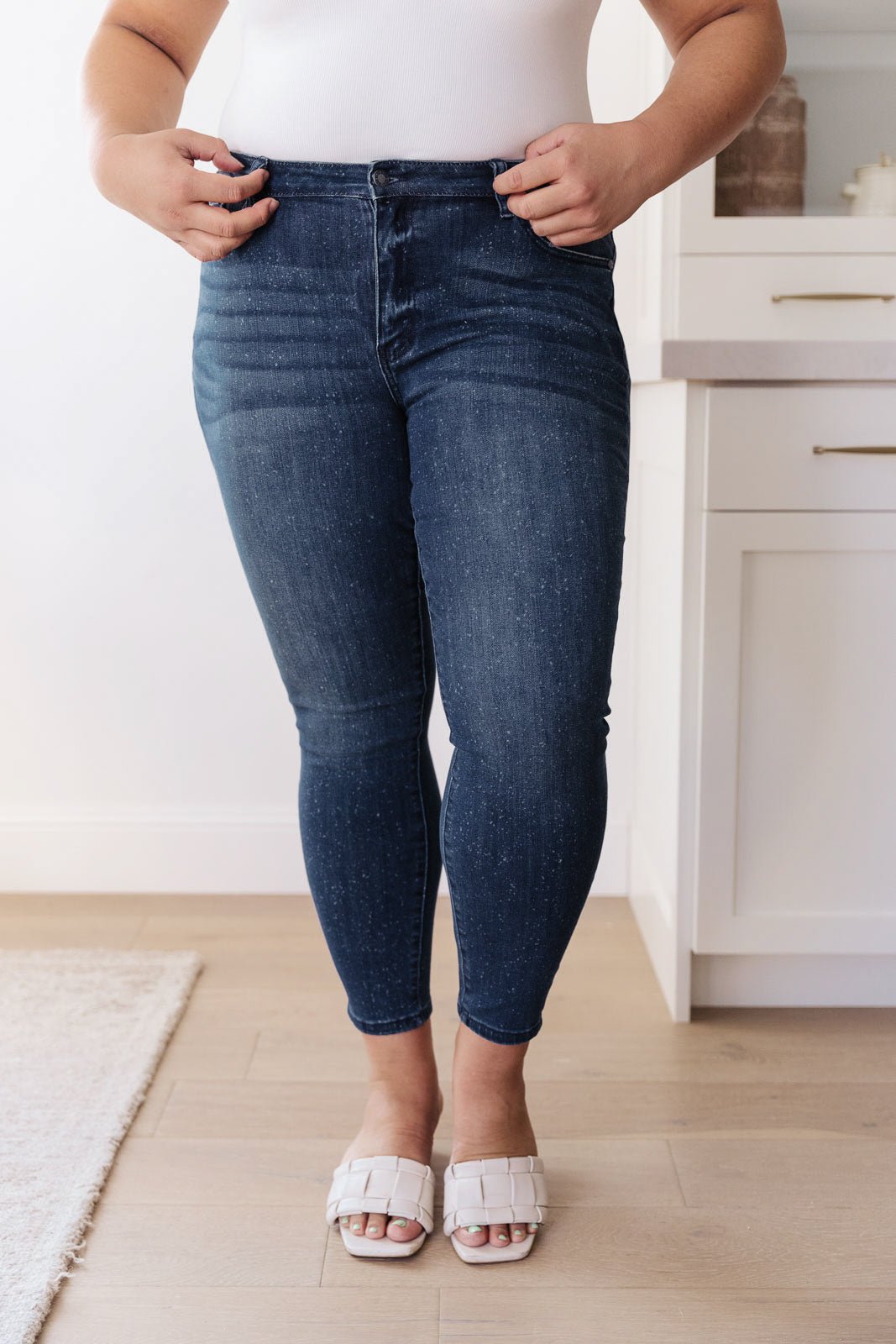 Mid-Rise Relaxed Fit Mineral Wash Jeans - Driftwood Boutique