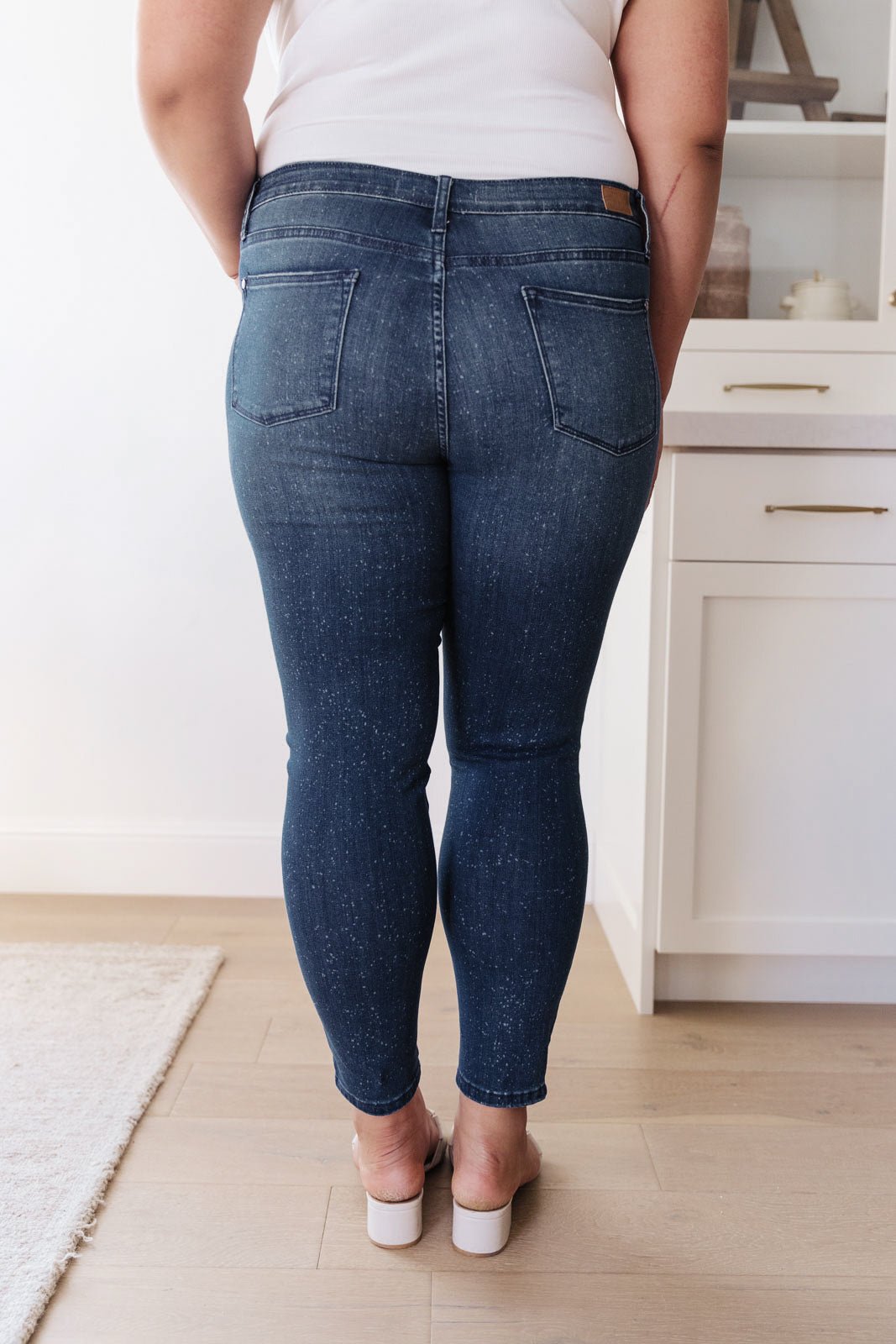 Mid-Rise Relaxed Fit Mineral Wash Jeans - Driftwood Boutique